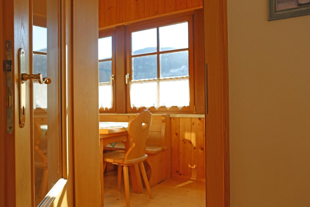 ゴーザウHaus Leopoldアパートメント 部屋 写真