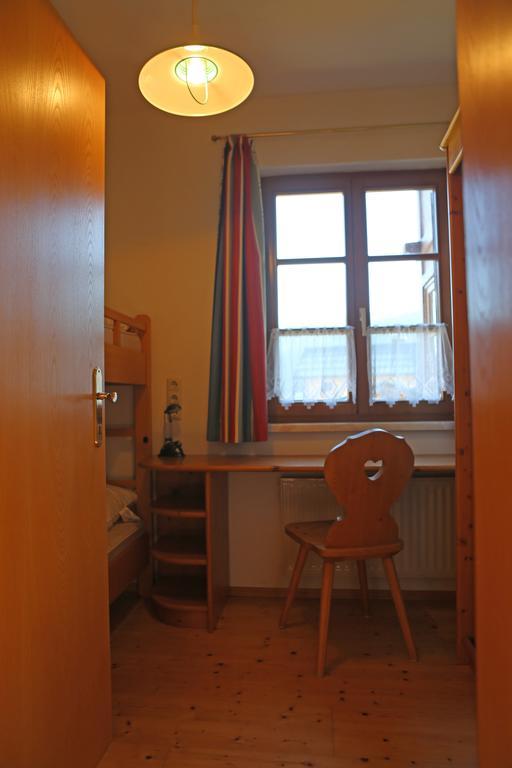 ゴーザウHaus Leopoldアパートメント 部屋 写真