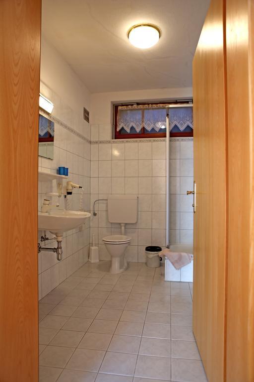ゴーザウHaus Leopoldアパートメント 部屋 写真